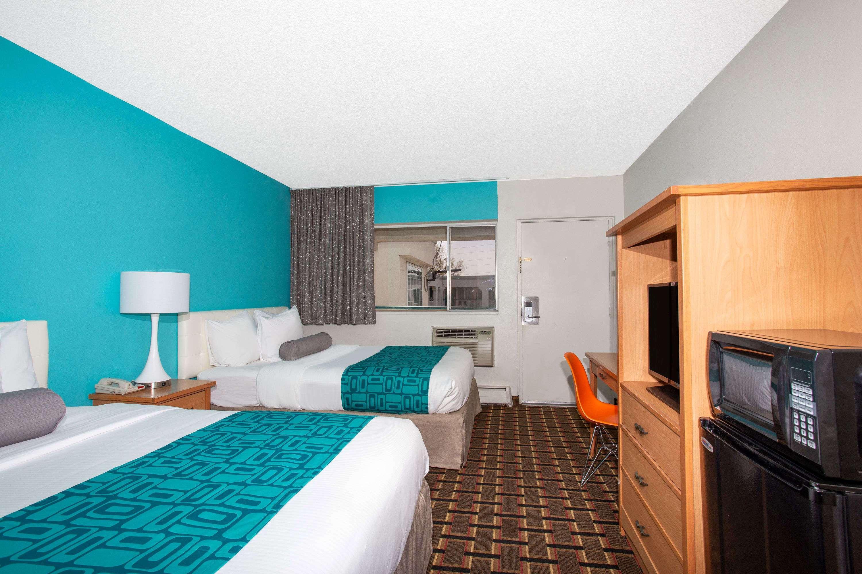 Howard Johnson By Wyndham Colorado Springs Exterior foto