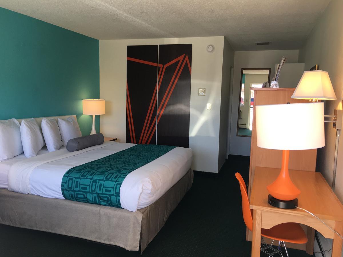 Howard Johnson By Wyndham Colorado Springs Exterior foto