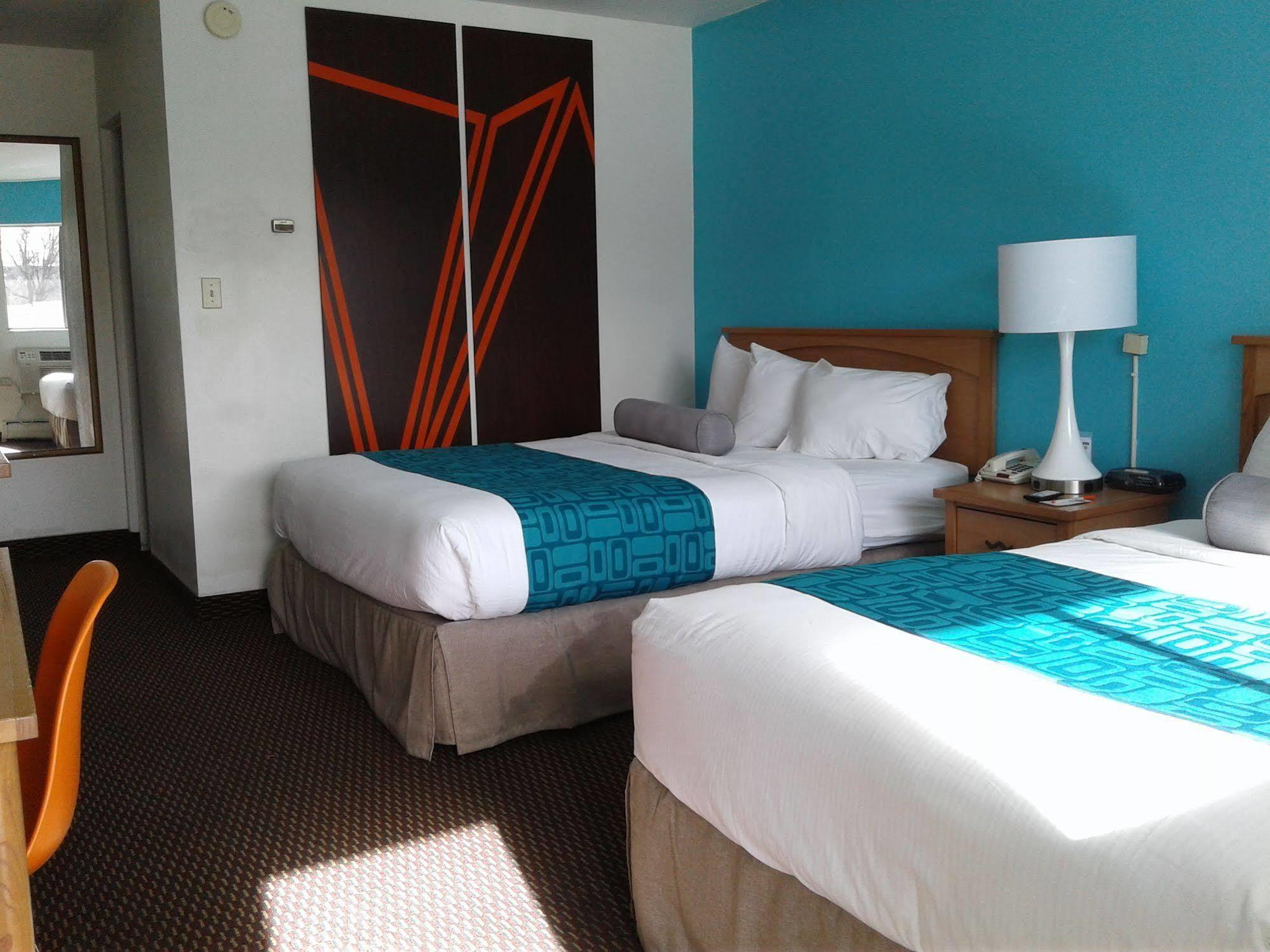 Howard Johnson By Wyndham Colorado Springs Exterior foto