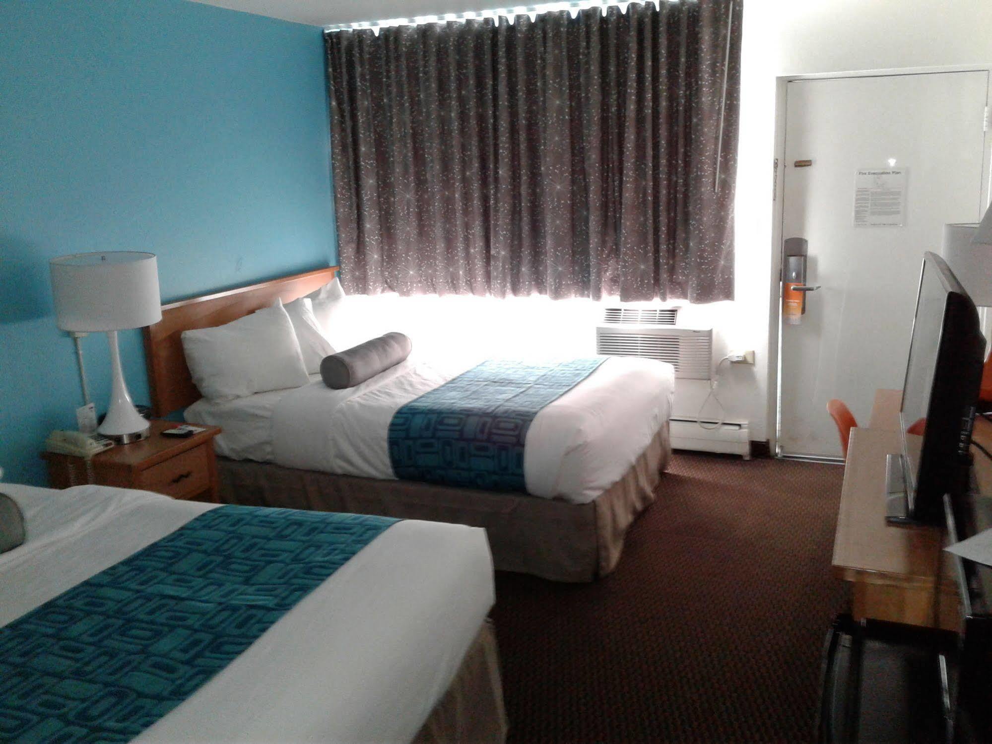 Howard Johnson By Wyndham Colorado Springs Exterior foto